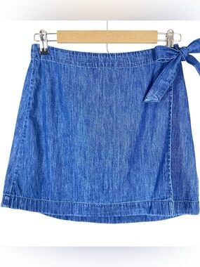 Gap Blue Denim Jean Wrap Mini Skirt Size Small Blue A-Line Lightweight